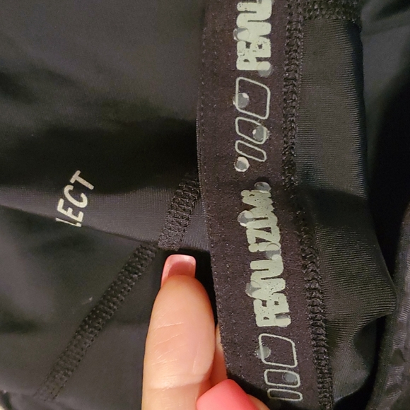 PEARL Izumi select bike shorts - Picture 7 of 8